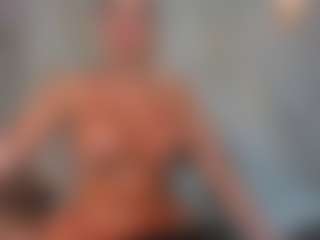 Mia wilddoll's Live Sex Cam Show