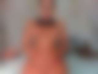 Mia wilddoll's Live Sex Cam Show