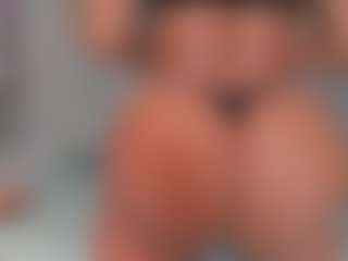 Mia wilddoll's Live Sex Cam Show