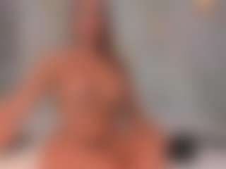 Mia wilddoll's Live Sex Cam Show