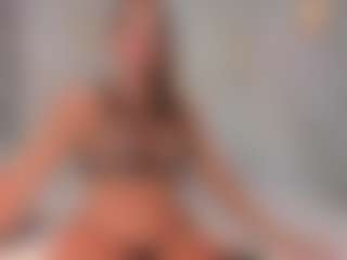 Mia wilddoll's Live Sex Cam Show