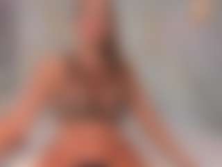 Mia wilddoll's Live Sex Cam Show
