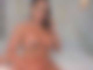 Mia wilddoll's Live Sex Cam Show