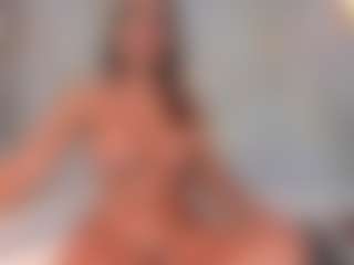Mia wilddoll's Live Sex Cam Show