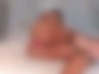 Live cam show with Mia wilddoll - White on Dolls Live | colombia