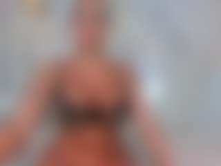 Mia wilddoll's Live Sex Cam Show
