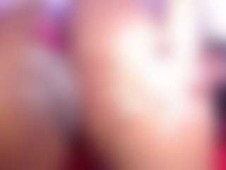 Live cam show with Ginna - Queen on Milfs Live