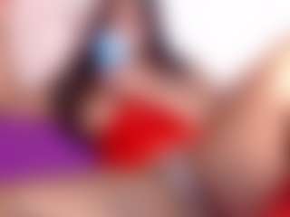 Ginna MILF webcam performer live streaming