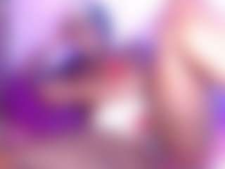 Live cam show with Ginna - Petite on Camsoda