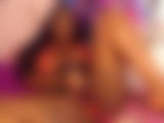 Live cam show with Ginna - Squirt Mature on Hubzter Live