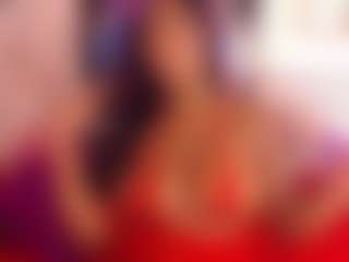 Live cam show with Ginna - Ebony Teen (18+) on Camsoda Late Night