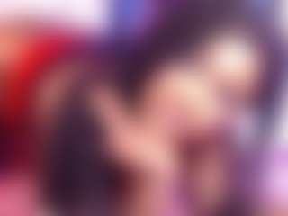 Ginna MILF webcam performer live streaming