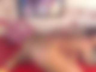 Live cam show with Ginna - Black MILF on Camversity | colombia