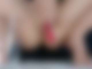 squirtyshow's Live Sex Cam Show