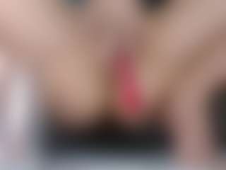 squirtyshow's Live Sex Cam Show
