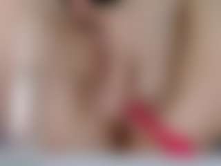 squirtyshow's Live Sex Cam Show