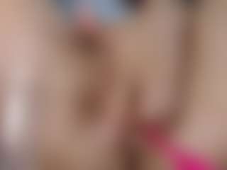 squirtyshow's Live Sex Cam Show