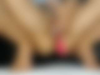 squirtyshow's Live Sex Cam Show