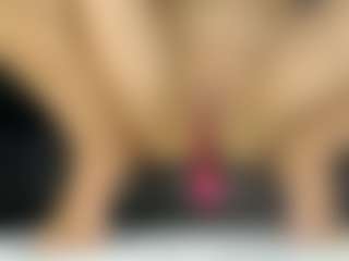 squirtyshow's Live Sex Cam Show