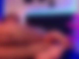 Live cam show with Kataleya Gil - Athletic Shaved Pussy on Fling VIP Chat