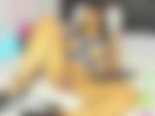 Chantall Ripoll MILF webcam performer live streaming