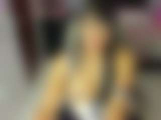 Live-camshow met Chantall Ripoll - Dildo Or Vibrator op Camsoda