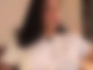 Live cam show with SarahInk - Tease on Camsoda