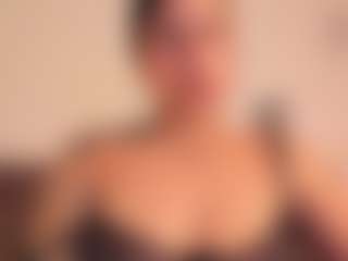 Live cam show with SarahInk - Ebony Toys on Camsoda