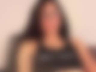 Live cam show with SarahInk - Brown Eyes on Gym Cam Girls