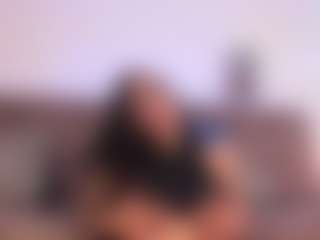 Live cam show with SarahInk - Brown Eyes Teen (18+) on Dare Cams