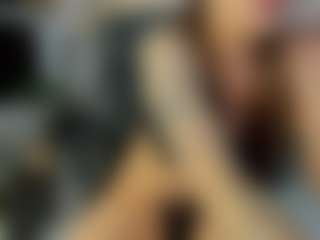 Live cam show with Lara - Blonde Hair on livesuperchat.net