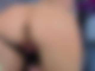 Lara's Live Sex Cam Show