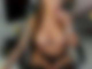 Lara's Live Sex Cam Show