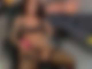 Live cam show with Lara - Babygirl on AdultVida.com
