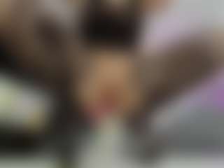 Lara's Live Sex Cam Show