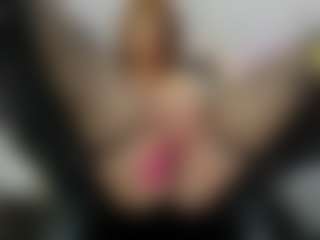 Lara's Live Sex Cam Show