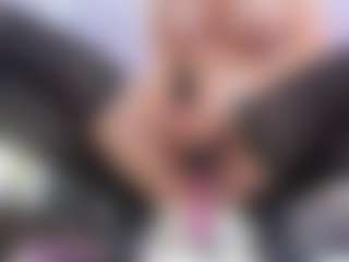Live cam show with Lara - Gorgeous on camwithhim.com