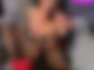 Lara's Live Sex Cam Show