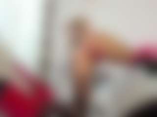 Lara's Live Sex Cam Show