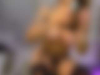 Live cam show with Lara - Smoke on luckytryst.com