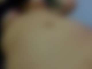 Live cam show with Lara - Smoking on StripNow
