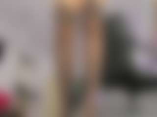 Live cam show with Lara - Smoking on Camsoda