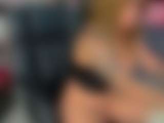 Live cam show with Lara - Panties on Dolls Live