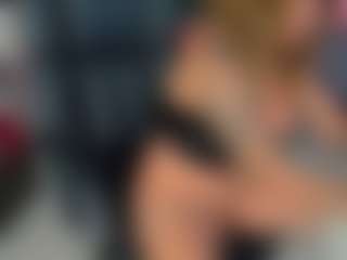 Lara's Live Sex Cam Show