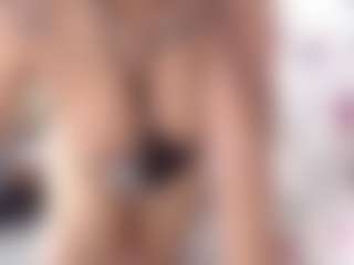 aliceluna's Live Sex Cam Show