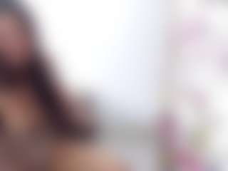 Live cam show with aliceluna - Living Room on Camsoda