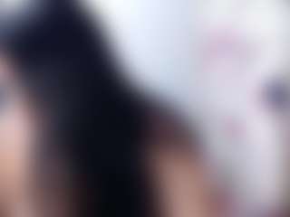 Live cam show with aliceluna - Living Room on Soda Cam