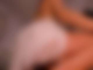 Live cam show with giannawatson - Tittyfuck on Gym Cam Girls