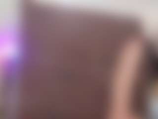 Live cam show with Bunny_delight - Lesbian on Chatstar