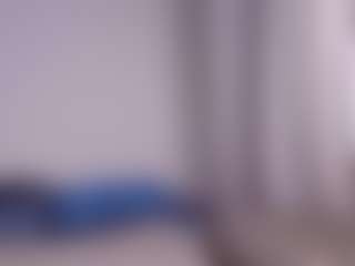Live cam show with karoldiazz - Bedroom on Dolls Live